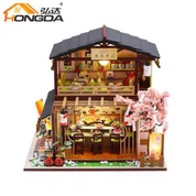 Miniatura casa delle bambole fai da te